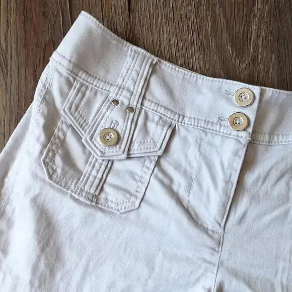White House Black Market Light Gray Short Size 00 - Picture 2 of 6